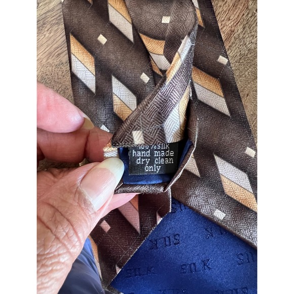 Carlos De Venezia 100% Silk‎ Brown Geometric Necktie Mens Tie 60 x4 Career - Picture 3 of 5